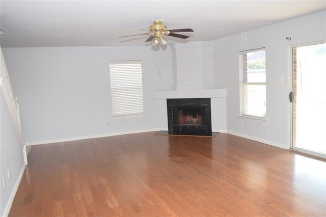 Building Photo - 2120 Glenhaven Dr