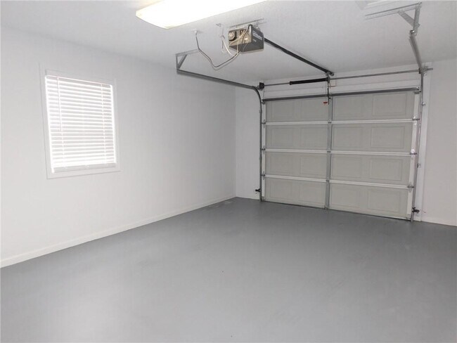 Building Photo - 60 Copper Creek Dr