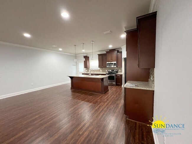 Building Photo - Stunning 4-Bedroom Home in Navarre, Just 3-Miles to Navarre Beach!