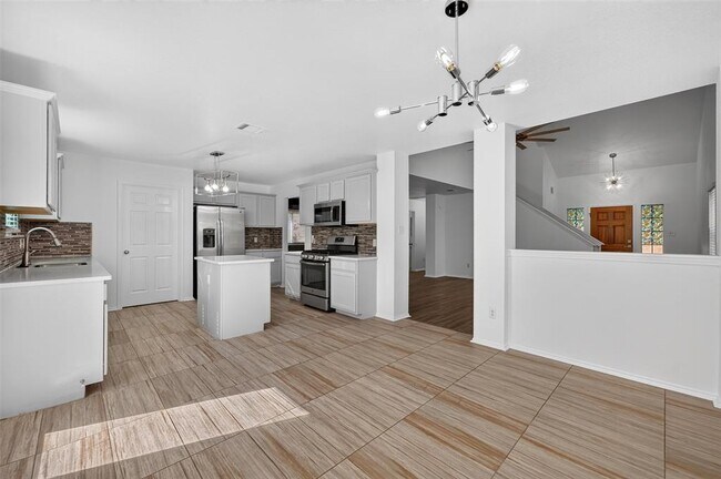Building Photo - 2802 Turtle River Dr