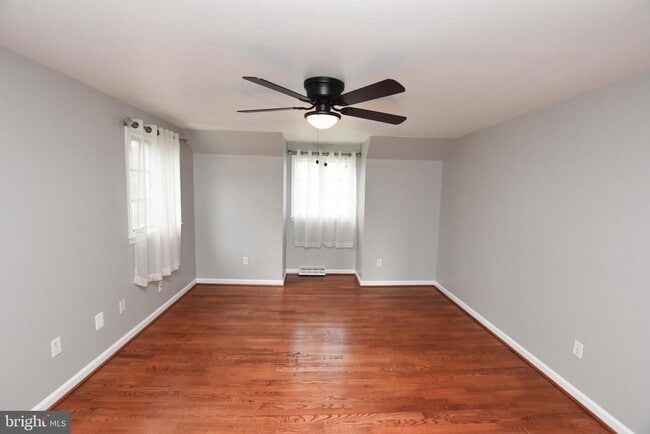 Building Photo - 124 Lakeland Dr