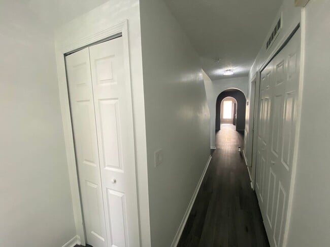 Building Photo - Welcome Home! Beautiful 3 Bedroom, 2.5 Bat...