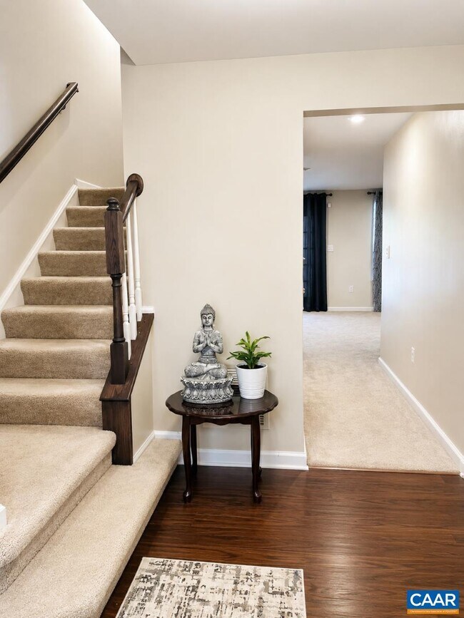 Building Photo - 2046 Elm Tree Ct