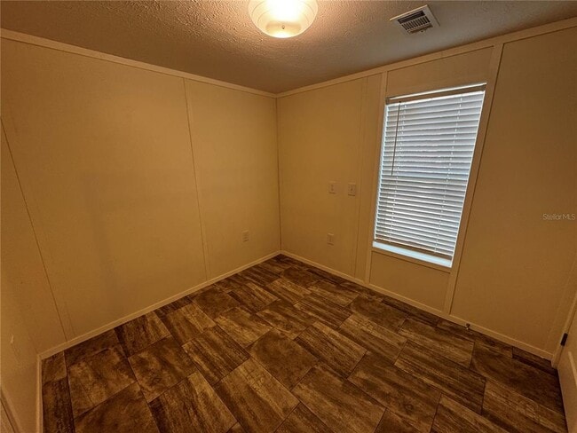 Building Photo - 9990 SE 166 St