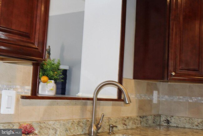 Building Photo - 3808 Delano St