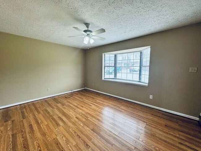 Building Photo - Great Campbell County Location