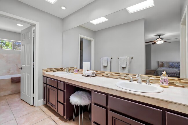 Primary Bathroom #2 - 40605 Ventana Ct