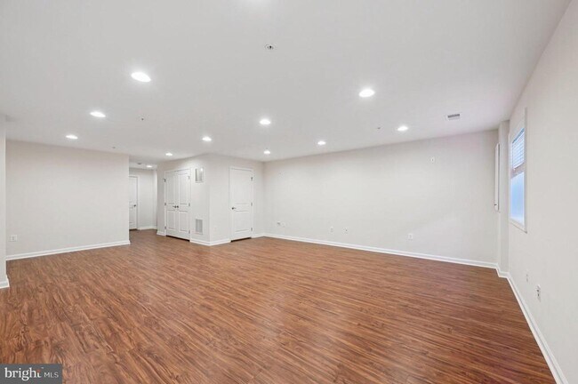 Building Photo - 22448 Bright Sky Dr