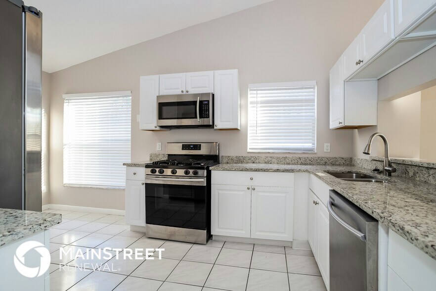 Building Photo - 12528 Majorama Dr
