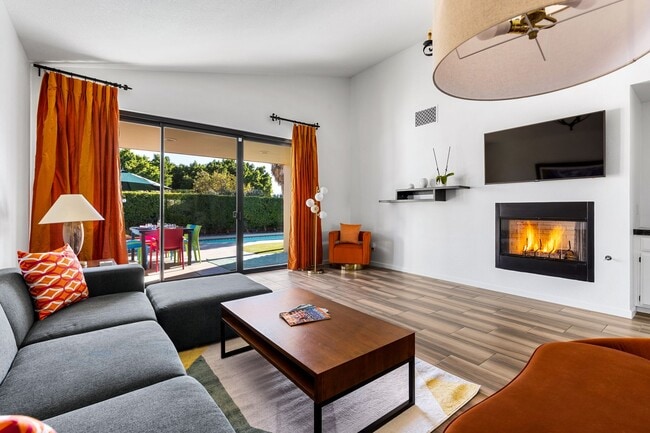 Building Photo - Stylish Palm Springs Retreat with Pool (Monthly Only - No Long Term)