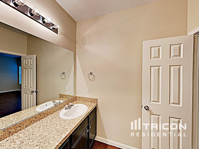 Building Photo - 21439 Palma Grove Way