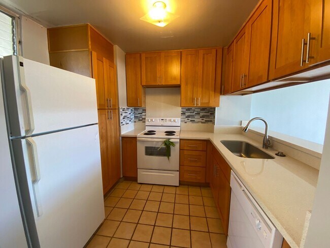 Building Photo - One Bedroom at Makaha Valley Towers