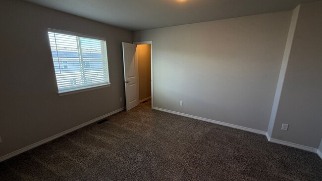 Building Photo - Spacious Two-Story Home in Growing Lorson Ranch Community