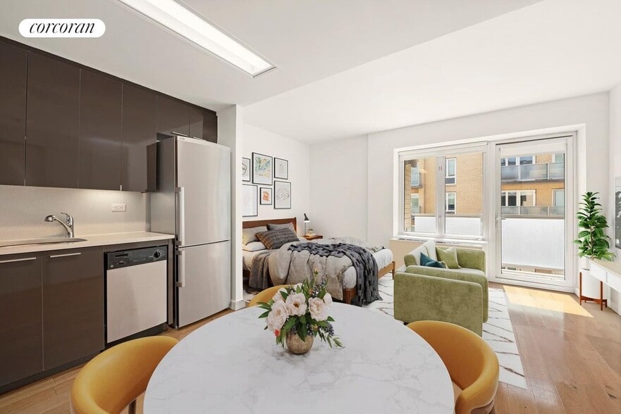 Building Photo - 41-18 Crescent St