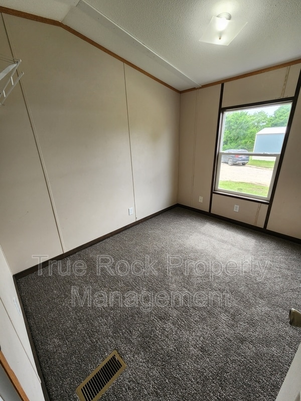 Building Photo - 16171 County Rd 1526 Ct