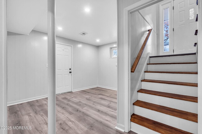 Building Photo - 47 Beam Ave