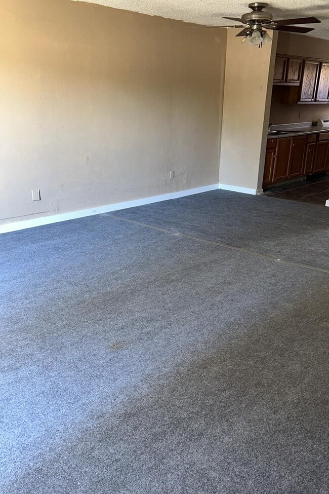 Building Photo - 2117 Giuffras Ave