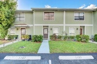 Building Photo - 799 Hill Dr