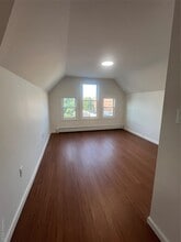 Building Photo - 14 Elm St
