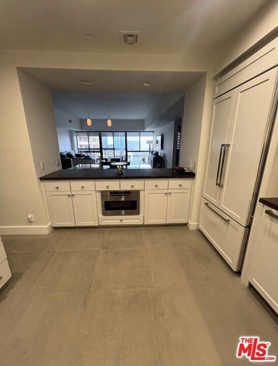 Building Photo - 10445 Wilshire Blvd