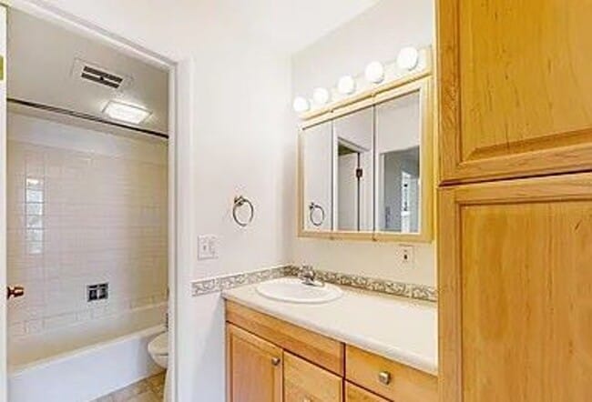 Building Photo - Settle Into a Prime Fort Collins Location & Enjoy $400 Off Your First Month