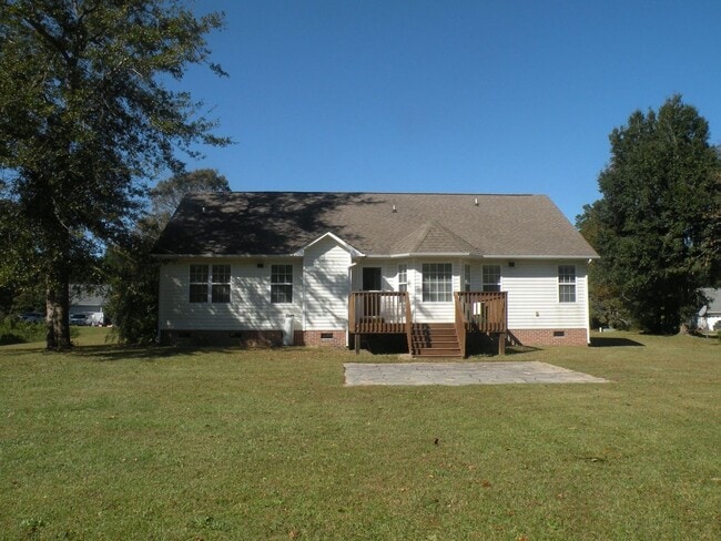 Building Photo - Great home in a desirable neighborhood!