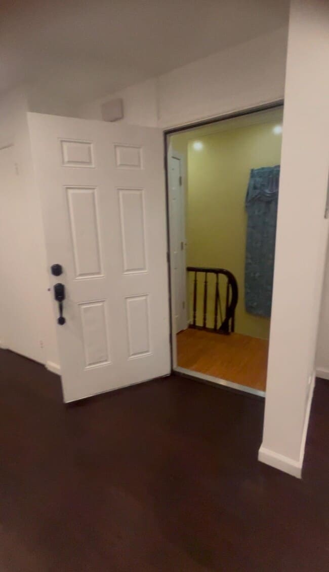 Building Photo - 4207 Grand Ave