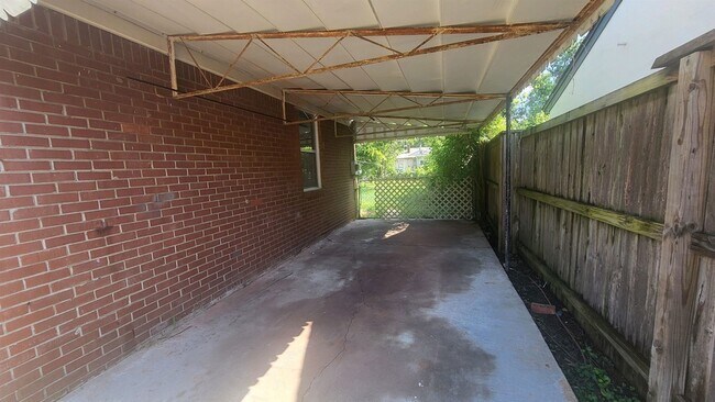 Building Photo - 4220 Gailwood Ave