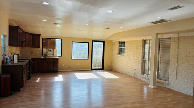 Building Photo - 11407 Hazen St