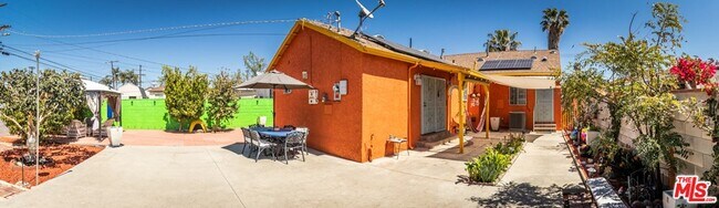 Building Photo - 6445 Tujunga Ave