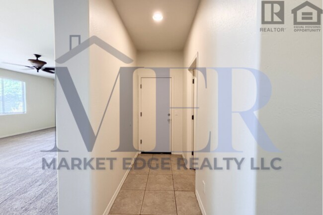 Building Photo - 4Bed/2.5Bath House at Litchfield/Greenway! Move-In Ready on 08/06/2026!