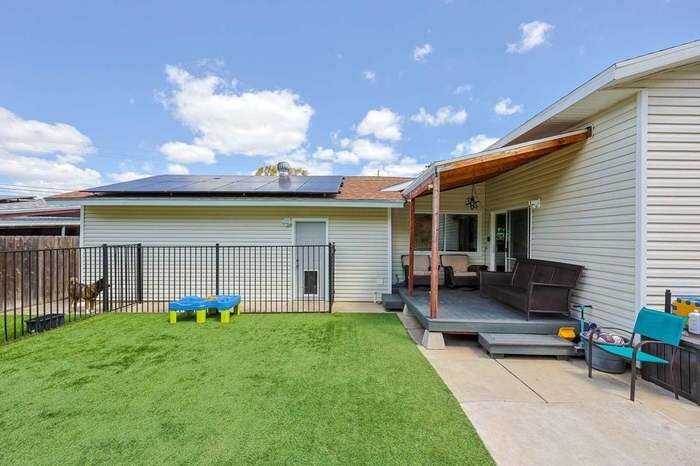 Building Photo - 7907 Longdale Dr