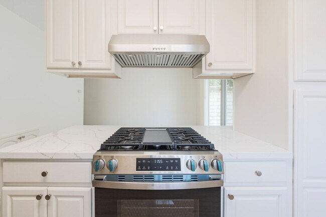 Building Photo - North Redondo 3 bedroom