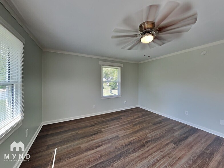 Building Photo - 1713 Sundial Pl