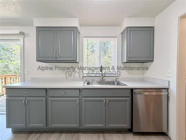 Building Photo - 13556 Jason Lee Dr