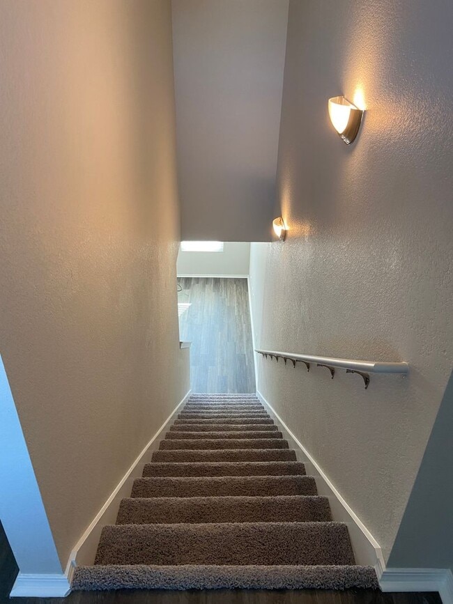 Building Photo - NOW LEASING! Three Bedroom | Two and a Half Bathroom Home in Conway