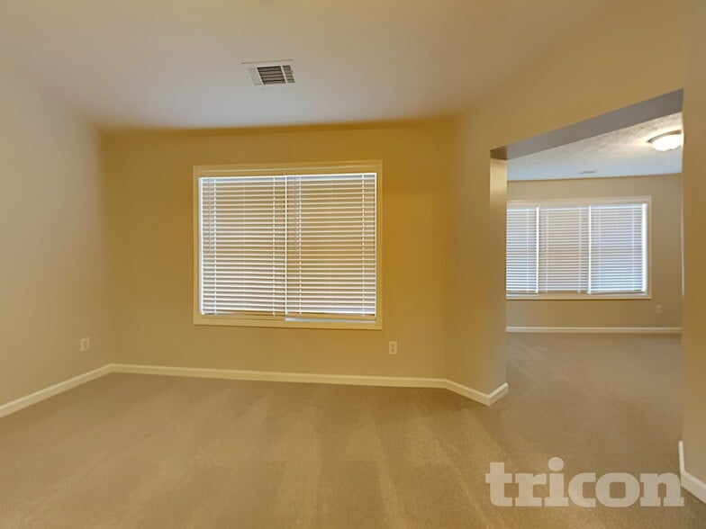 Building Photo - 8132 Brookbend Dr