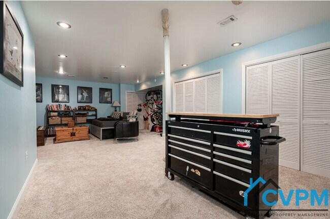 Building Photo - 1609 Forest Hill Ct