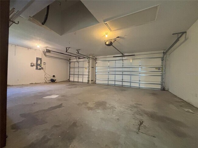 Building Photo - 3921 Talah Dr