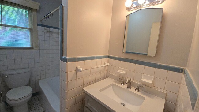 Building Photo - Forest Acres-Duplex