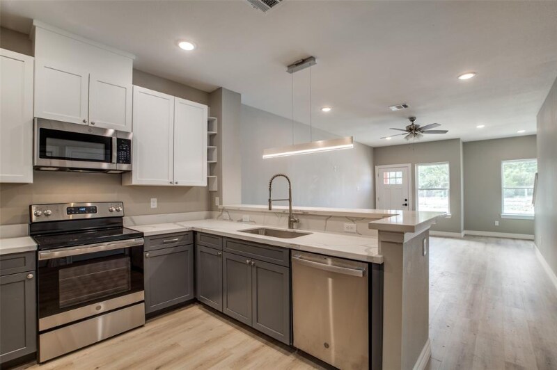 Building Photo - 5262 Ella Blvd