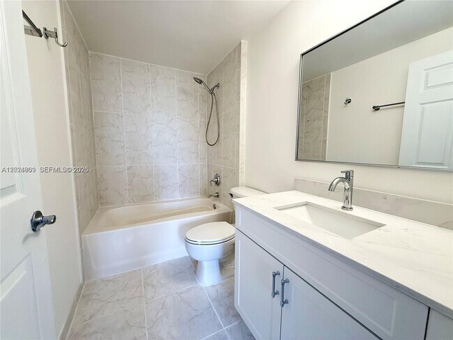 Building Photo - 6851 SW 44th St