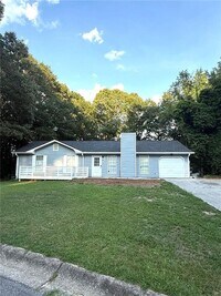 Building Photo - 1960 Eastland Ct