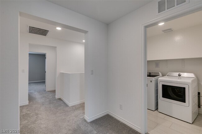 Building Photo - 6184 Rathbone St