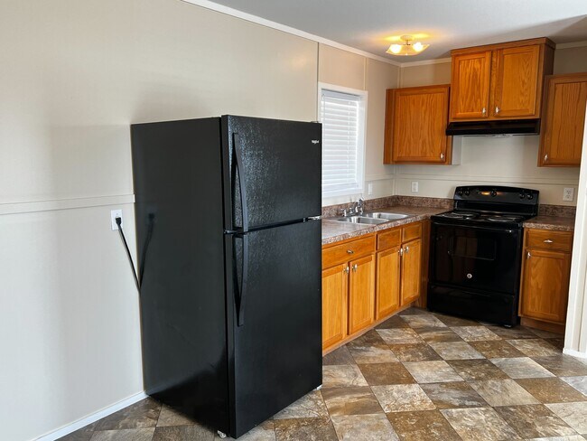 Building Photo - 709 N Collins Fwy