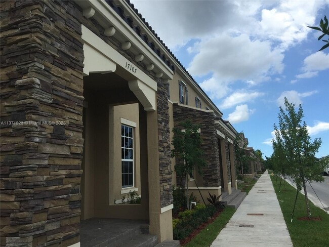 Building Photo - 17107 SW 96th St