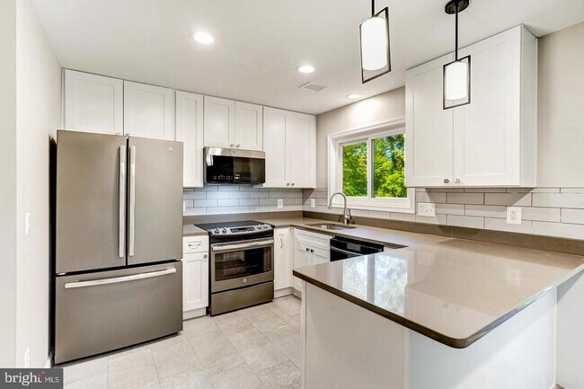 Building Photo - 2246 White Cornus Ln