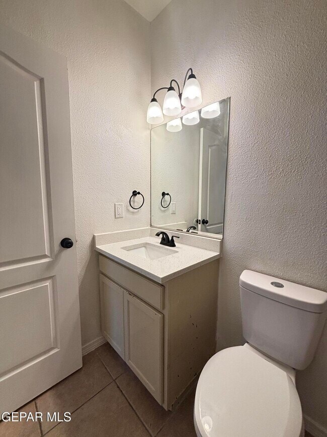 Building Photo - 14749 Sand Gate Dr