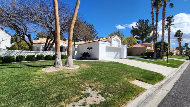 Building Photo - Single-story residence nestled within the ...