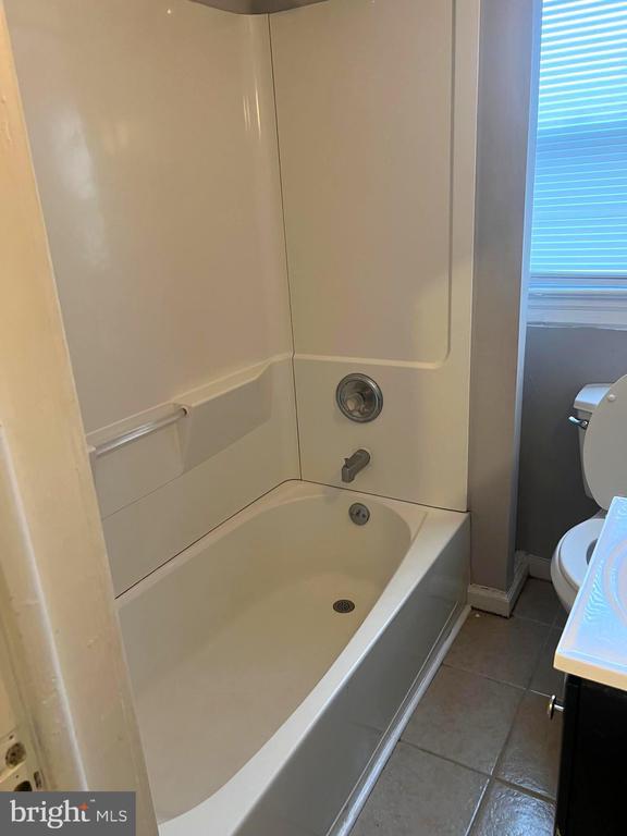 Building Photo - 218-220 S Broadway